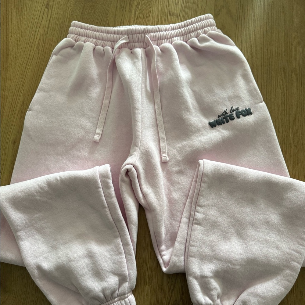 White fox women’s baby Pink Sweatpants